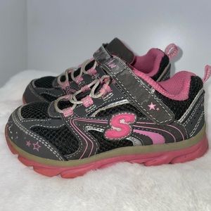 PREOWNED SCRATCHERS TENNIS SHOES GIRLS SIZE 7 IN GOO CONDITION